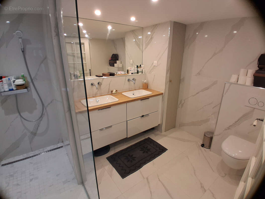 Maison à FONTVIEILLE