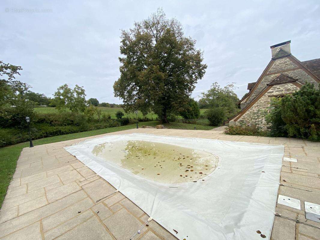 Maison à ESPEYROUX