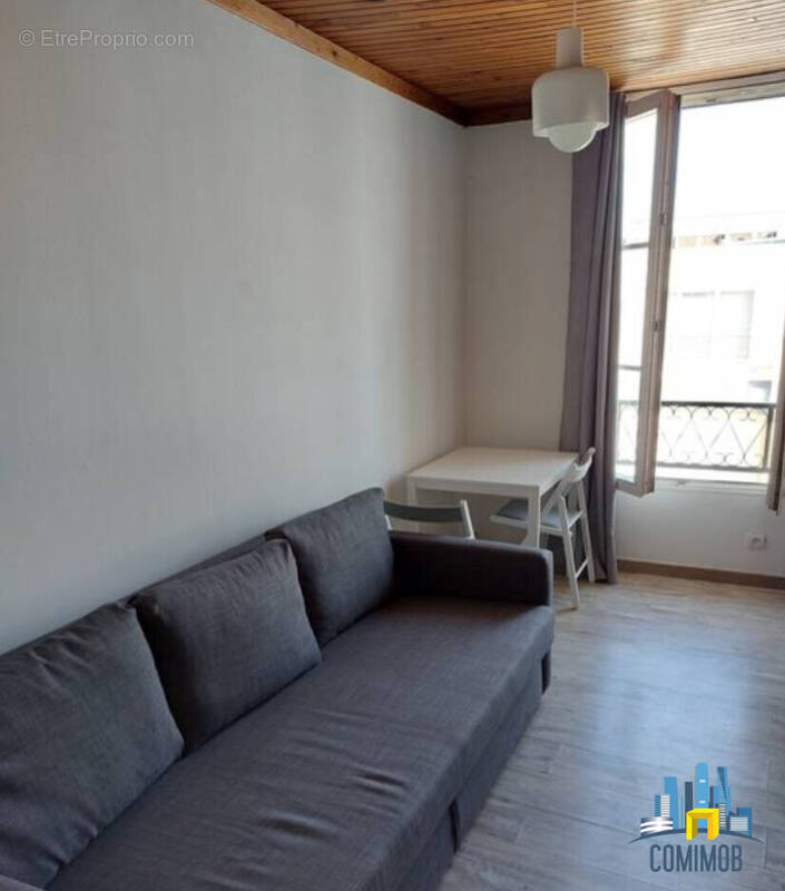 Appartement à COURBEVOIE