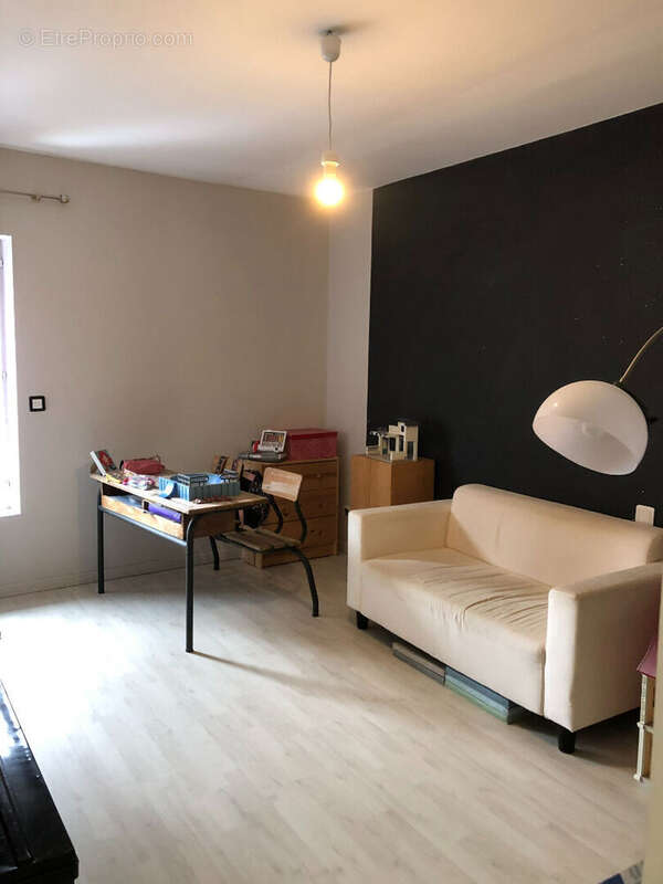 Maison à SAINT-CYR-SUR-MORIN