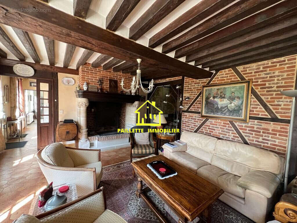 Maison à SAINT-ROMAIN-DE-COLBOSC