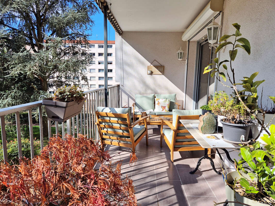 Appartement à LYON-9E