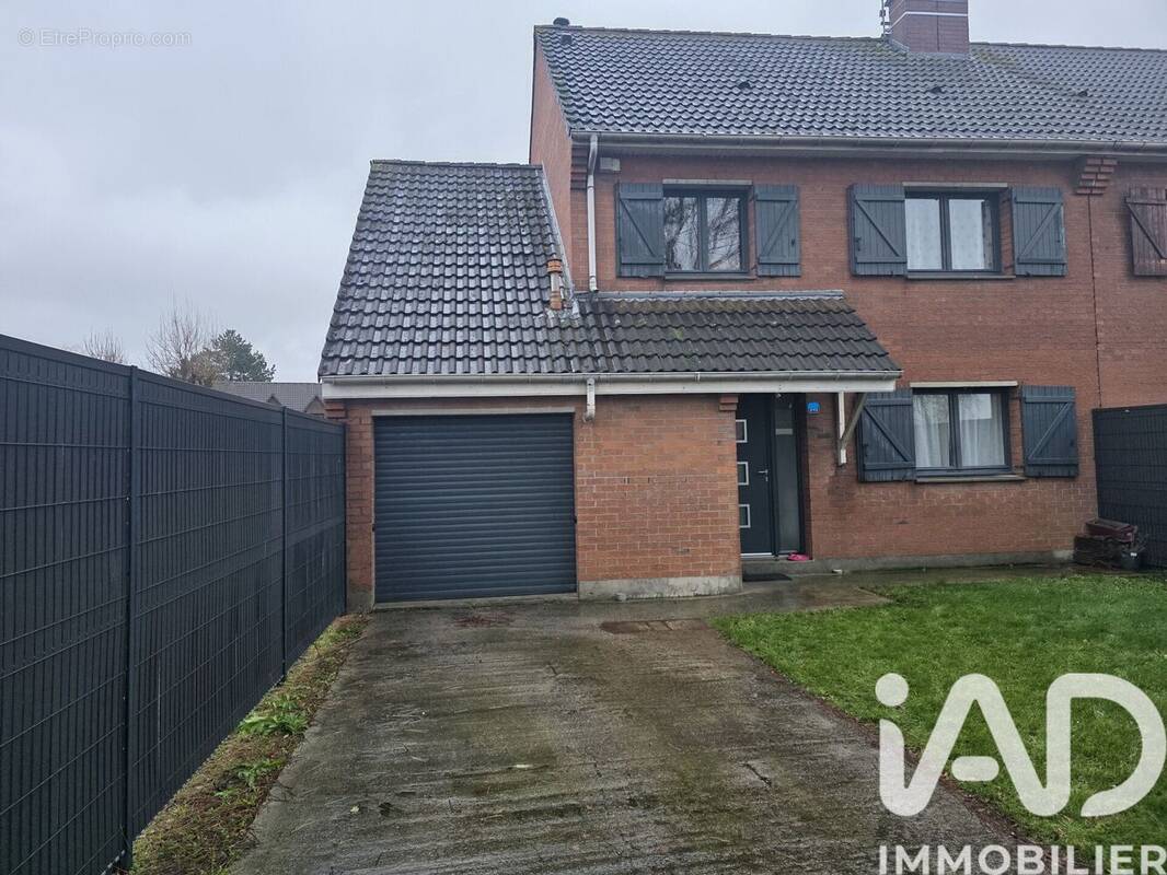 Photo 1 - Maison à HOUPLIN-ANCOISNE