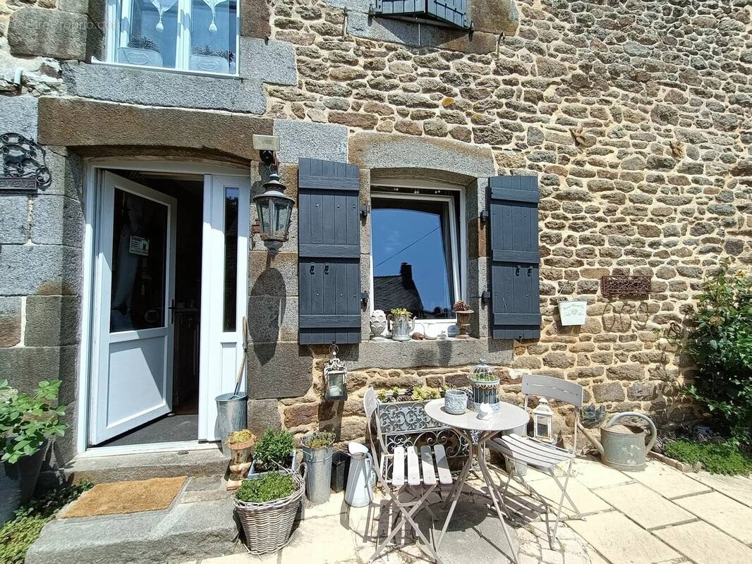 Maison à PLEUDIHEN-SUR-RANCE