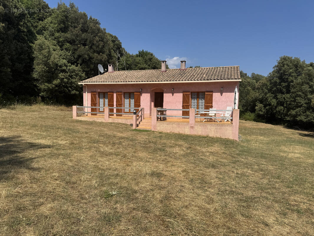 Maison à SANTA-MARIA-SICHE