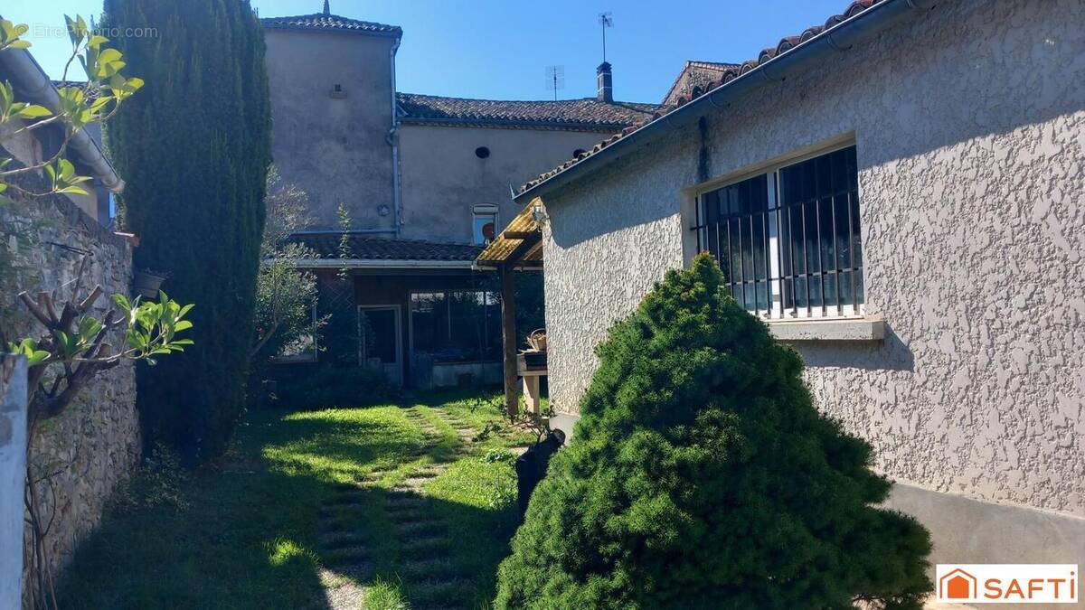 Photo 1 - Maison à LAVARDAC
