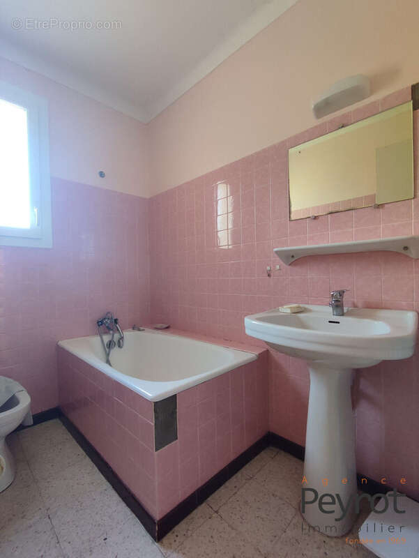 Maison 143 m² à La Cabanasse  - photo 9
