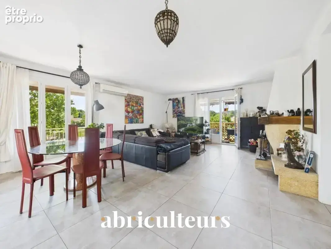 Maison familiale avec dépendance de 192 m² en vente à Bouc-Bel-Air(13320) - photo 7