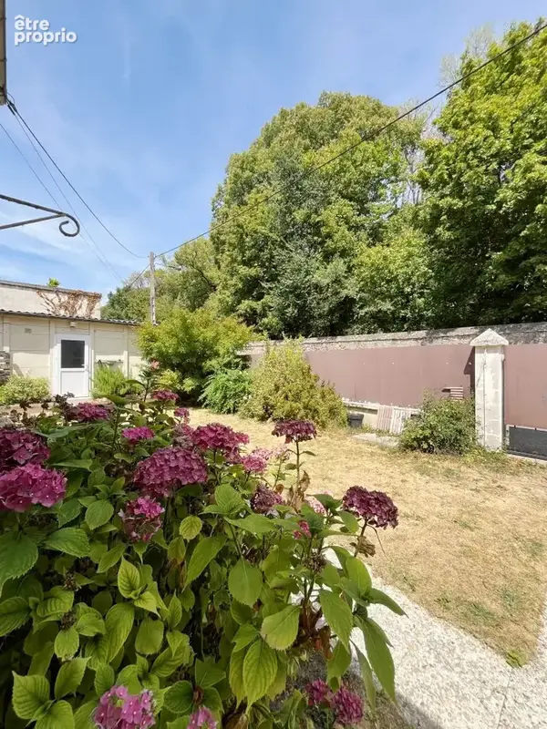 Agréable maison de village et sa dépendance sur son jardin clos de 410 m2 dans le Nord de l'Yonne. - photo 14