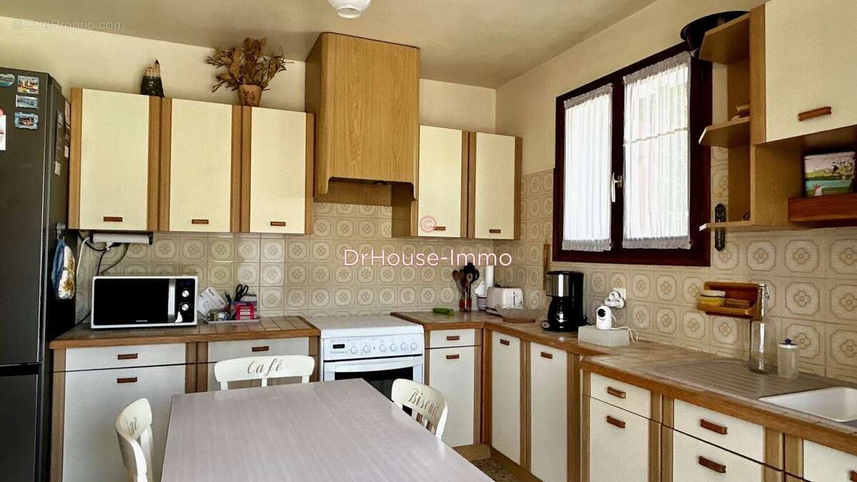 Maison 105 m² à Six-Fours-Les-Plages  - photo 6