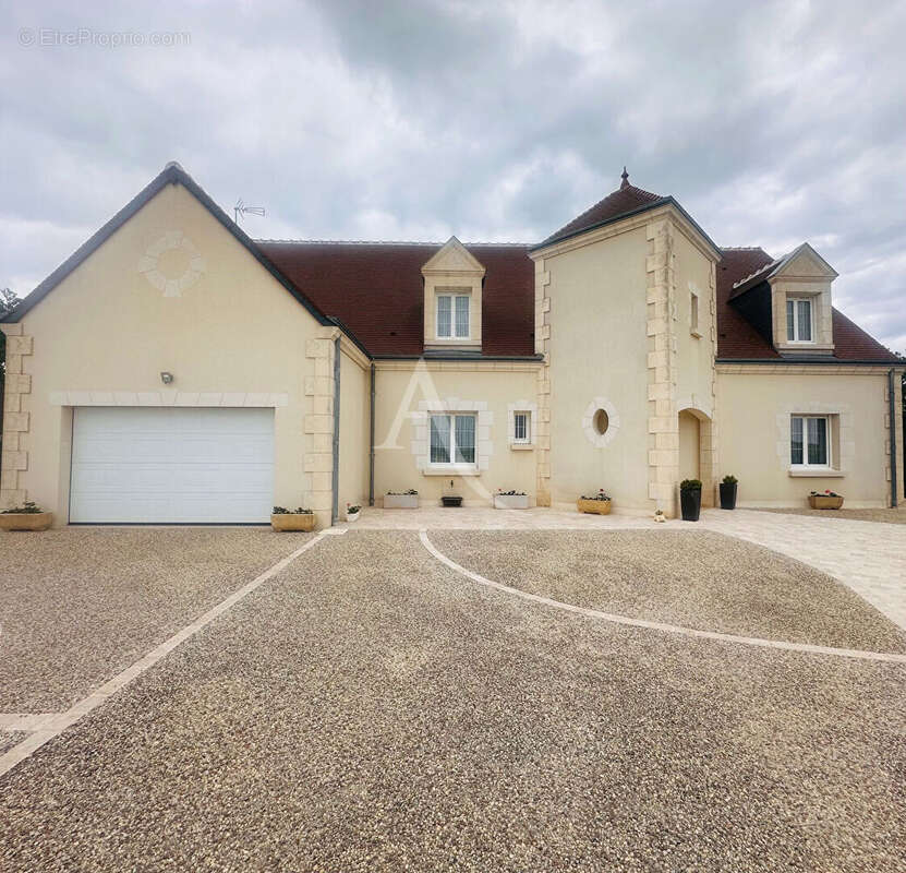 Maison à SAINT-BOHAIRE