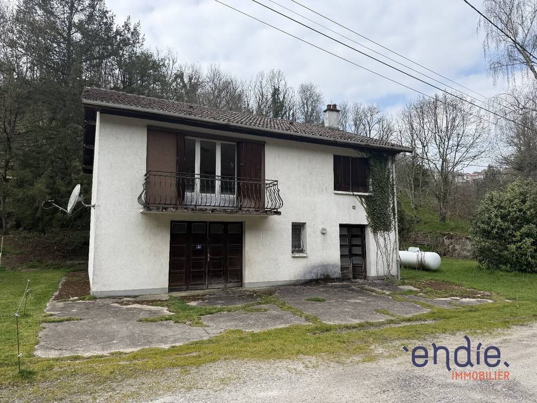 Maison à CHATEAUPONSAC