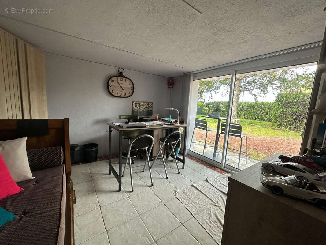 Maison à COMMELLE-VERNAY