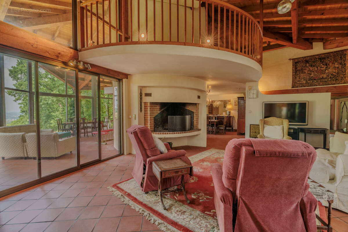Propriété d'exception sur 35ha avec lac privé et vue panoramique - photo 6
