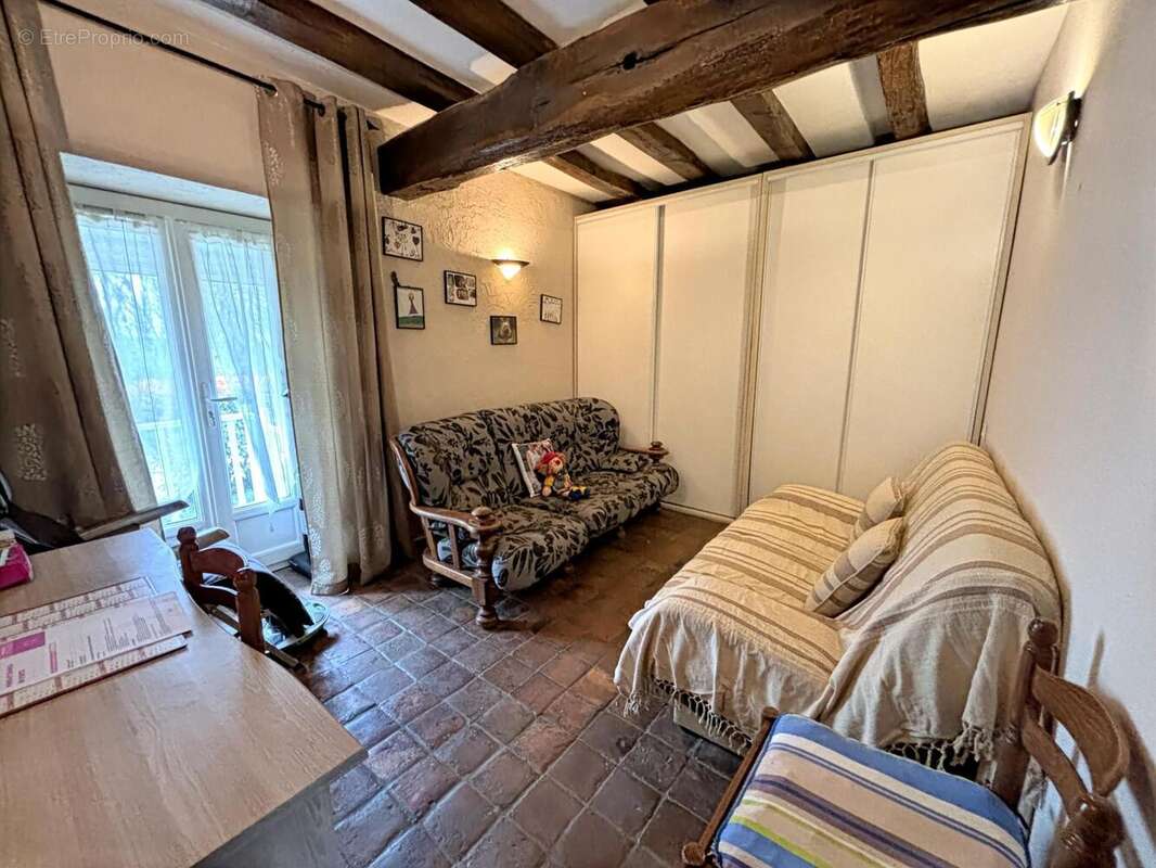 Maison 190 m² à Montcorbon  - photo 7