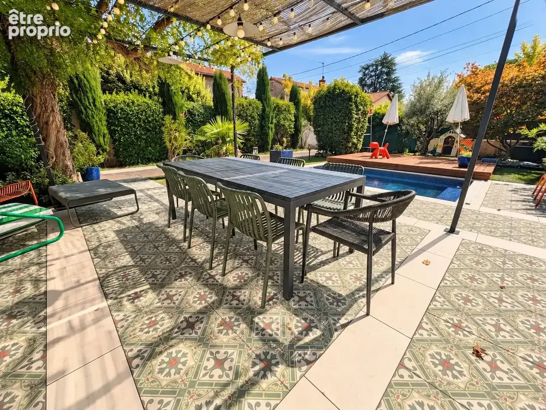 Maison 6 pièces 166 m² à vendre à Fleurieu-Sur-Saone (69250) - photo 5