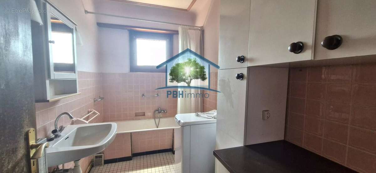 MEISENTHAL (57) - Maison d'environ 181 m² hab. + Atelier sur un terrain de 26,59 ares - photo 7