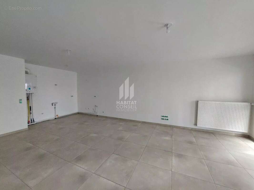 Appartement à SAINT-MARTIN-D'HERES