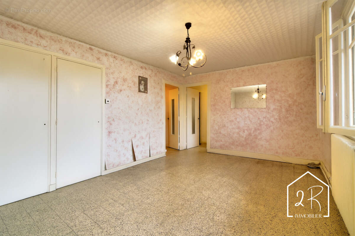 Appartement à LYON-8E