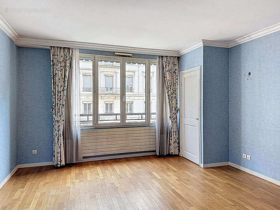 Appartement à LYON-6E