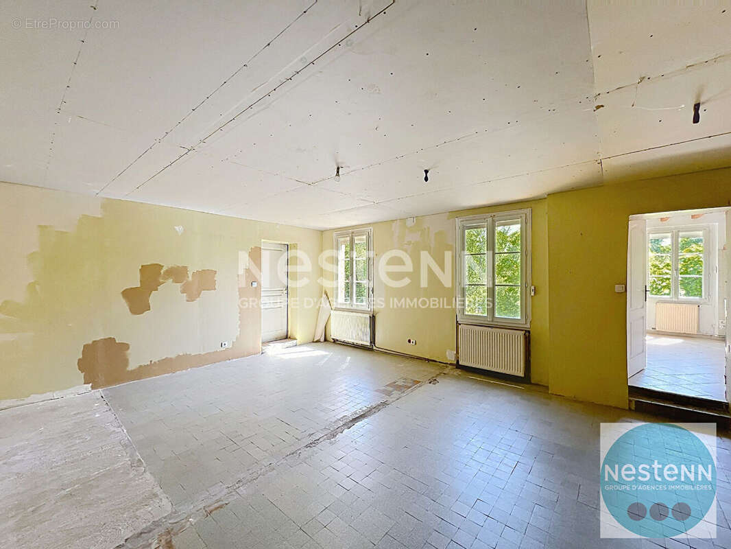 Maison 179 m² avec  garages à moins de 890 /m² : une opportunité rare à Mesland ! - photo 5
