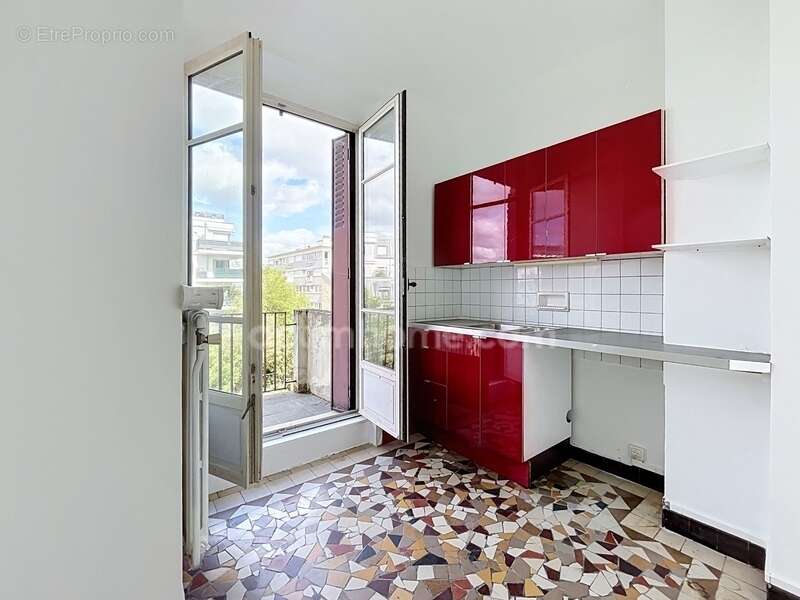 Maison à LA GARENNE-COLOMBES
