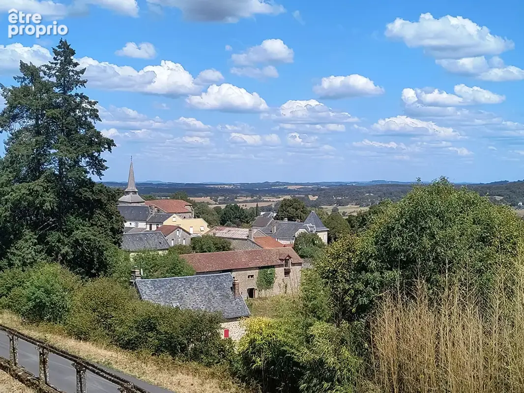 Haute-Vienne - Superbe maison en pierre de 6 chambres avec un jardin de 7700 m², une grange et une vue imprenable - photo 14