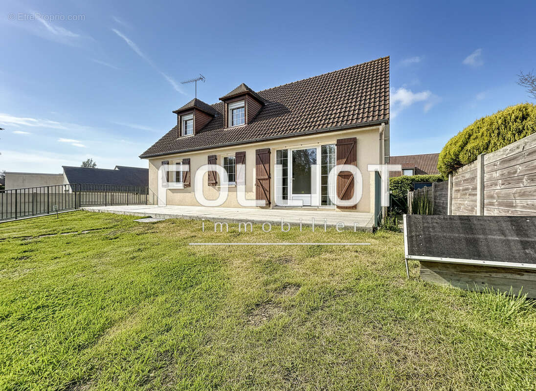 Maison à SAINT-PAIR-SUR-MER
