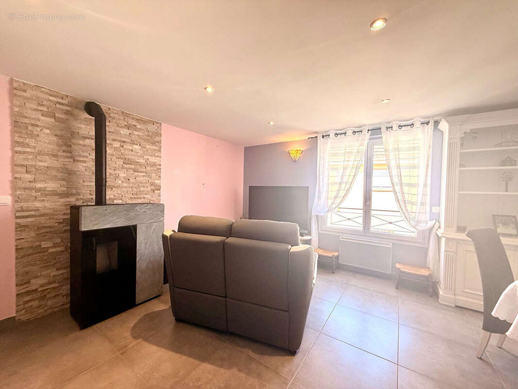 Appartement 3 pièces à vendre à Brie Comte Robert - Réf 2667 - photo 2