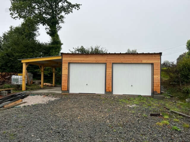A 2 pas de VIRE, Maison 150m2, 5 pièces avec 112000m2 de terrain - photo 11