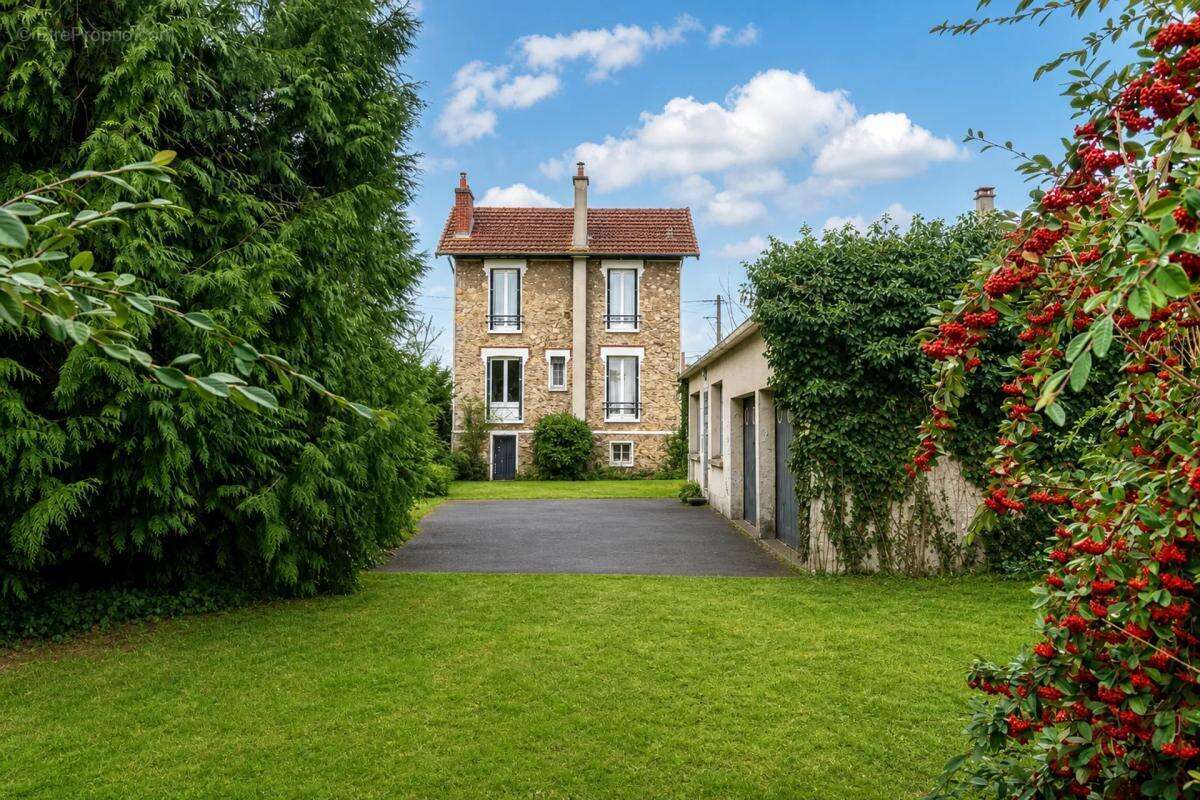 Maison à LAGNY-SUR-MARNE