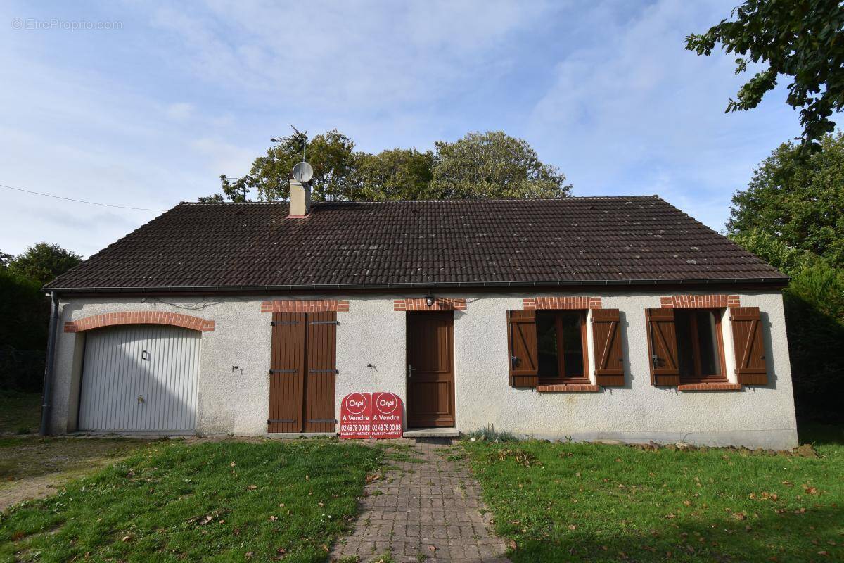 Maison à SAINT-SATUR