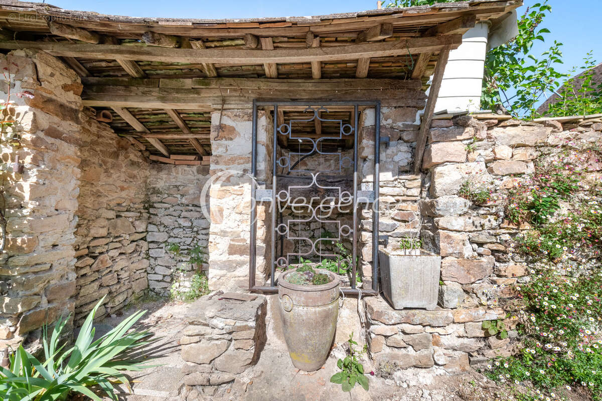 Maison à MEUZAC