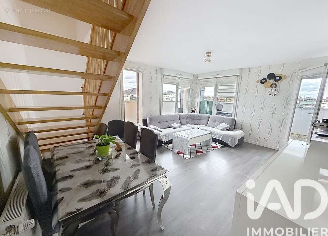 Photo 2 - Appartement à VILLENEUVE-LE-ROI