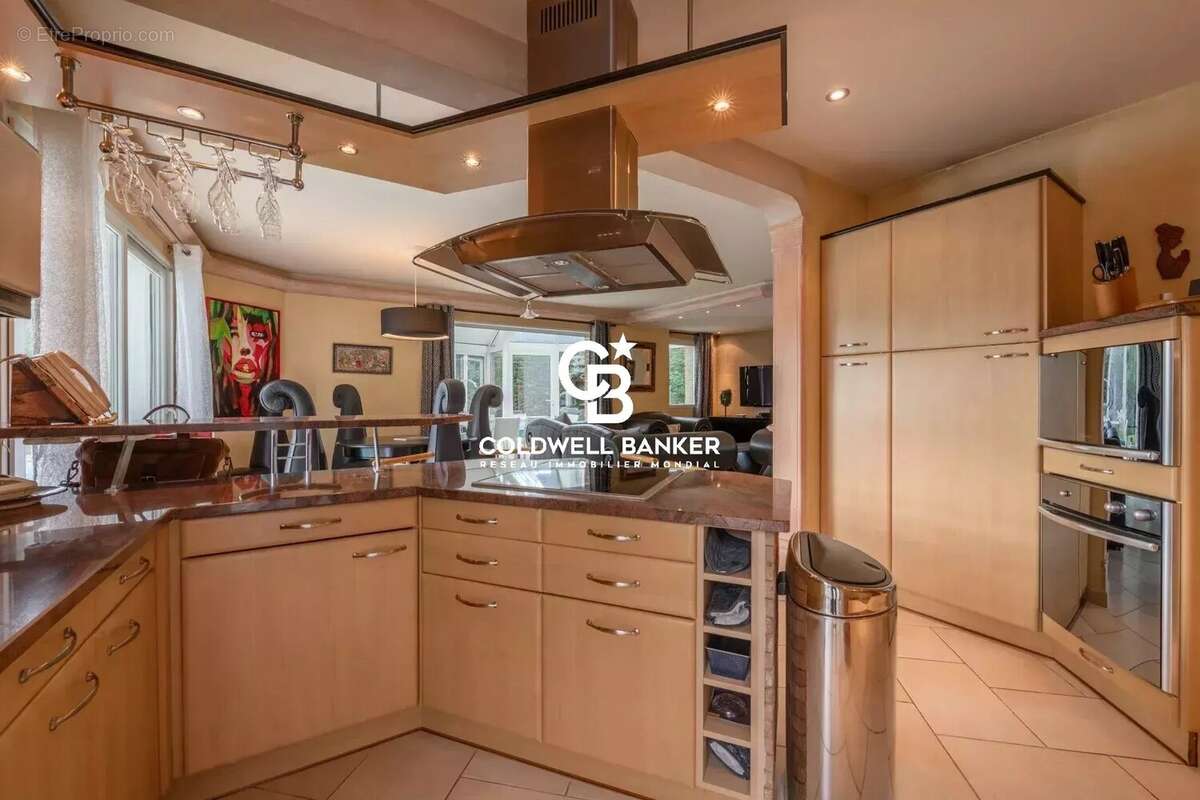 Maison à ARTHAZ-PONT-NOTRE-DAME