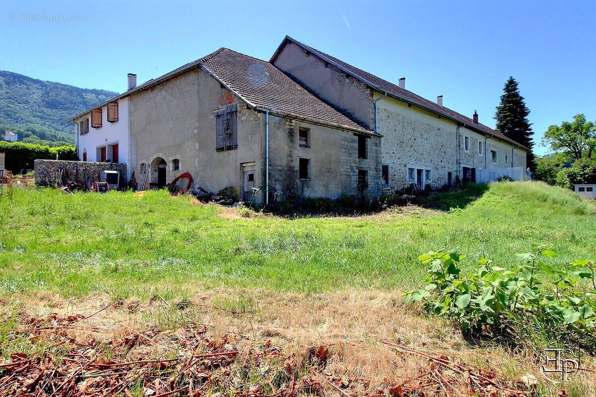 Maison à PRESILLY