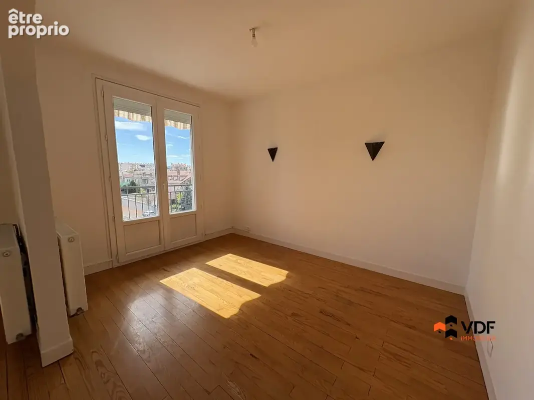 Appartement 3 pièces 71 m² à vendre à Roanne (42300) - photo 4
