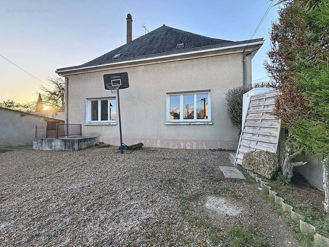Maison à DOUE-LA-FONTAINE