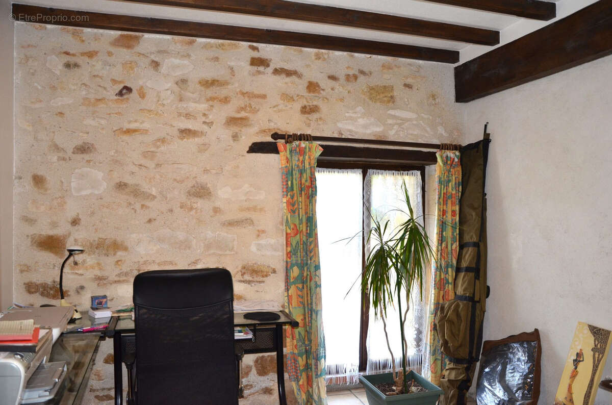 Maison à LE CHATELET