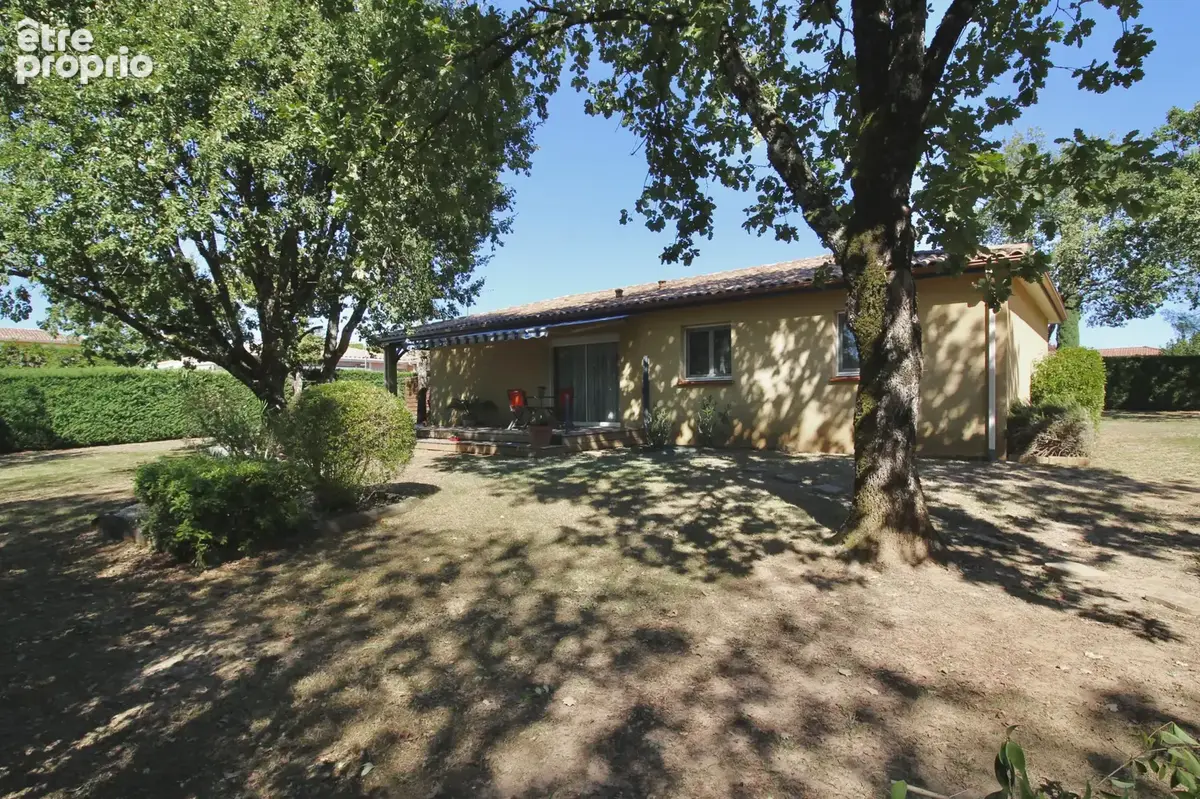 LÉOJAC   Maison plain-pied 115 m2   Terrain arboré et clos. - photo 2
