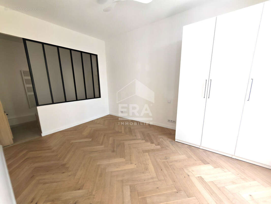 Appartement à MARSEILLE-5E