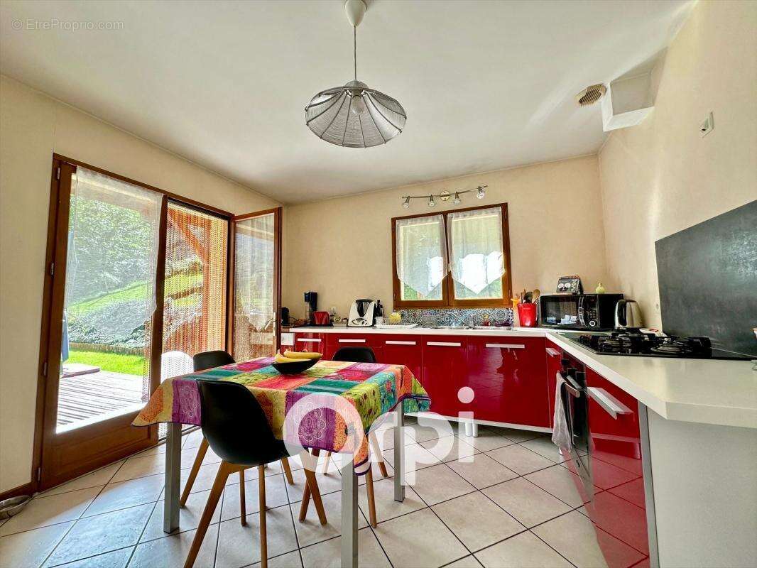 Maison à SAINT-MURY-MONTEYMOND