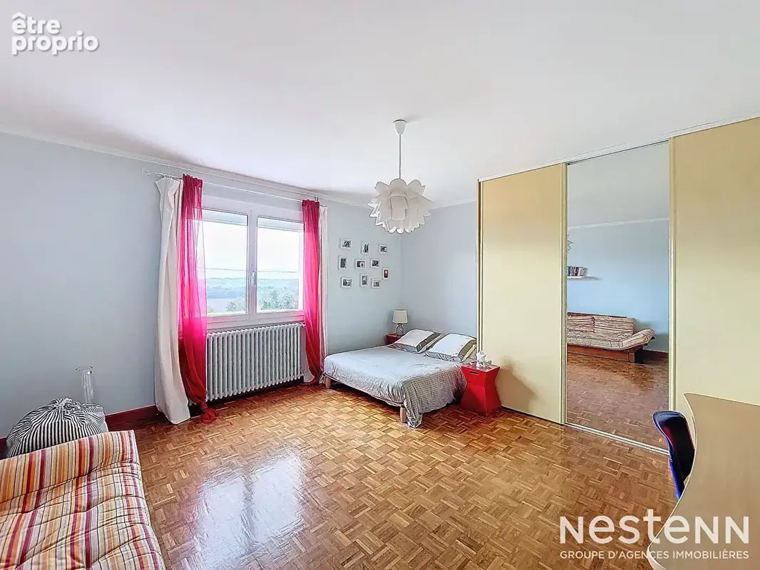 A Vendre Maison de 210 m² avec dépendances, garage et parc arboré de plus de 3700 m² à Gazaupouy - photo 11