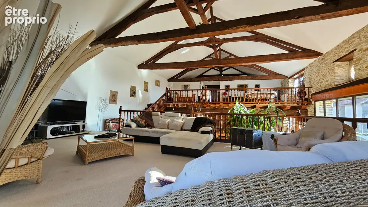 Maison 6 pièces 340 m² à vendre à Saint-Yrieix-La-Perche (87500) - photo 3