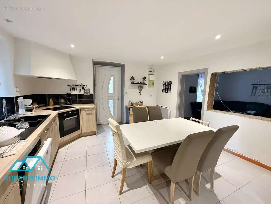 Maison à FRUGERES-LES-MINES