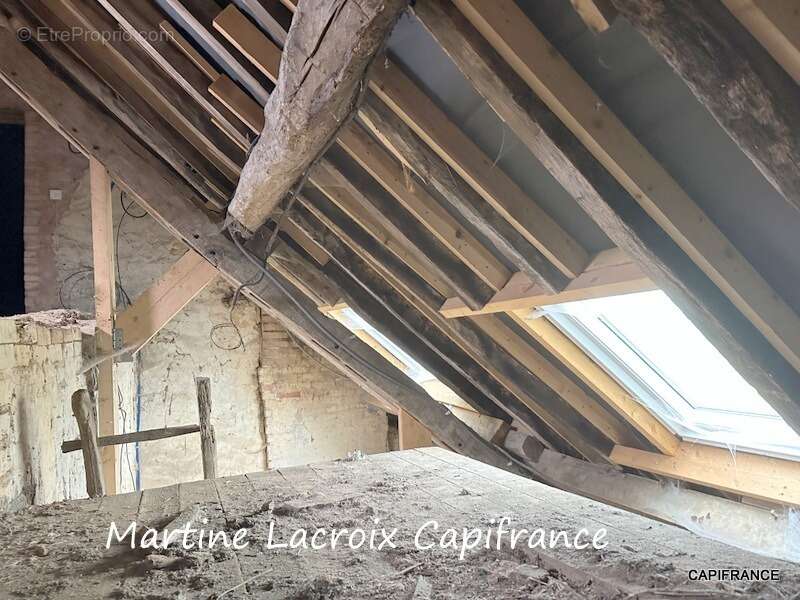 Maison à BONNETABLE