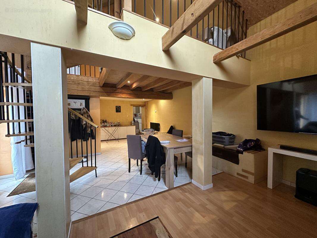 Maison à Poulaines de 160 m² - photo 2