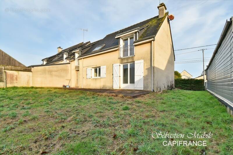 Maison à PLEINE-FOUGERES