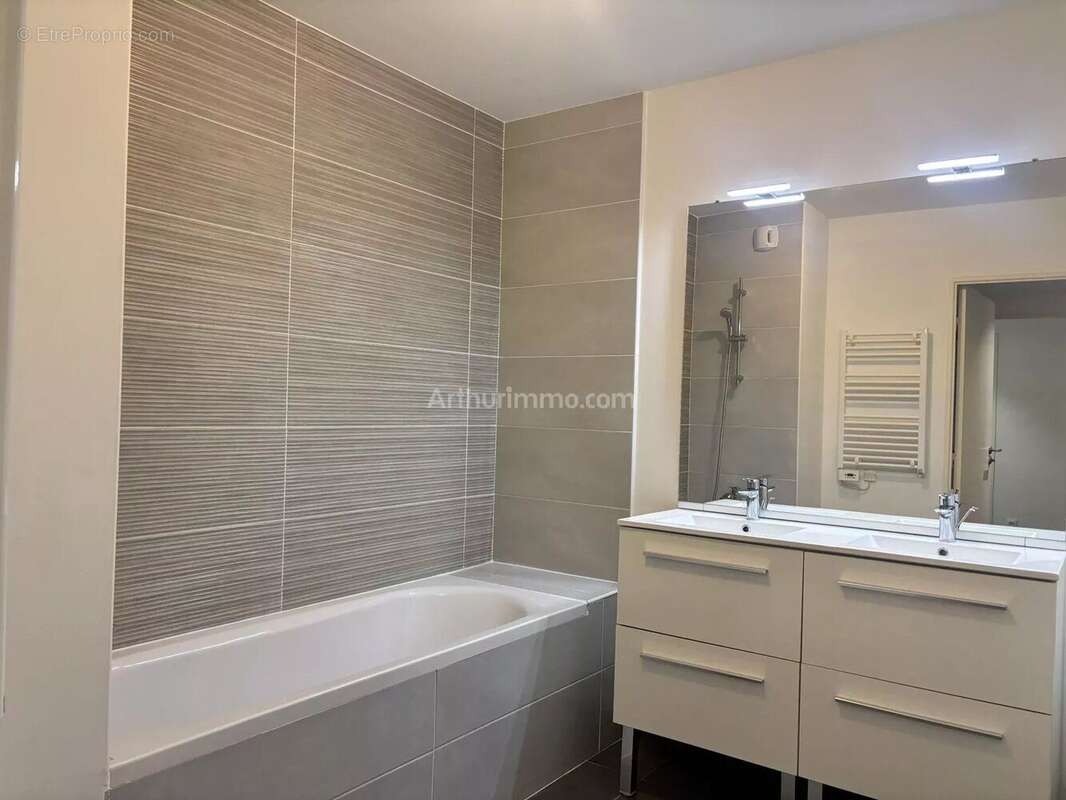 Appartement à CAGNES-SUR-MER