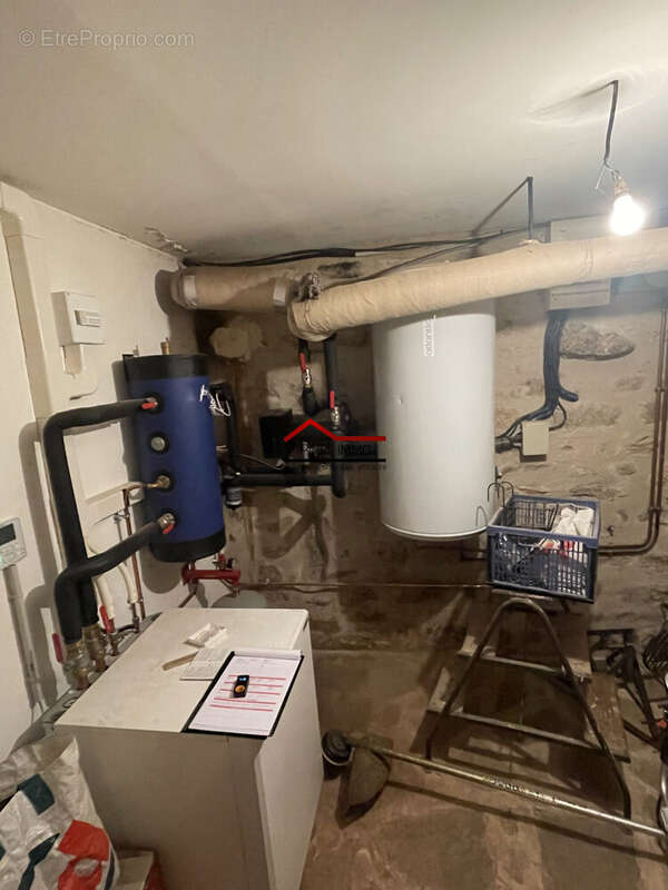 Maison à ROYERE-DE-VASSIVIERE